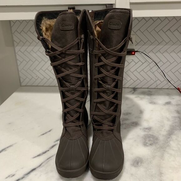 Clarks Carmina Weatherproof Dark Brown Boots - Picture 1 of 10
